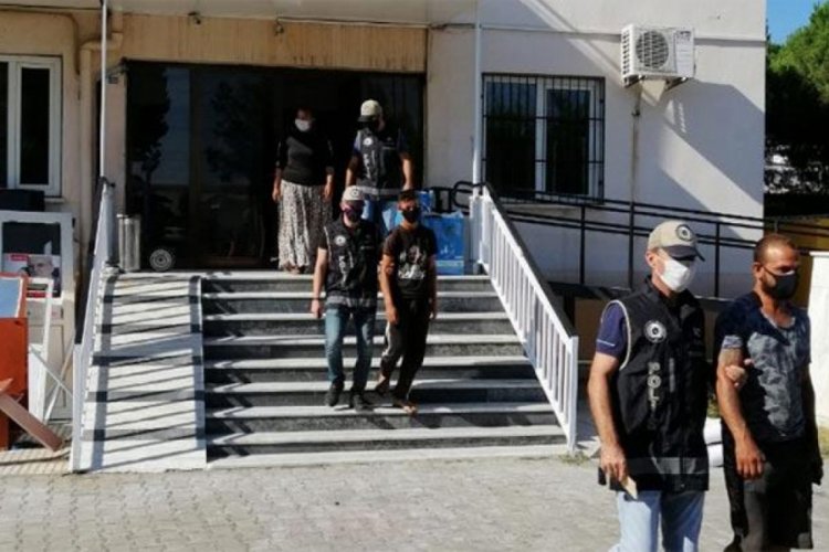 Hırsızlık yapan 3 kuzen su&ccedil;&uuml;st&uuml; yakalandı