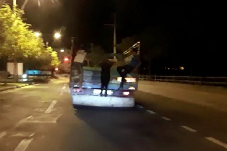 Tehlikeli yolculuk! Y&uuml;rekleri ağza getirdiler