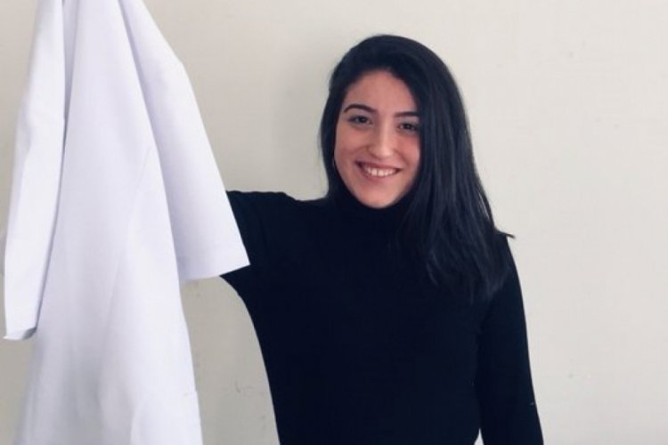 Corona hastası gen&ccedil; doktora kabusu yaşattı