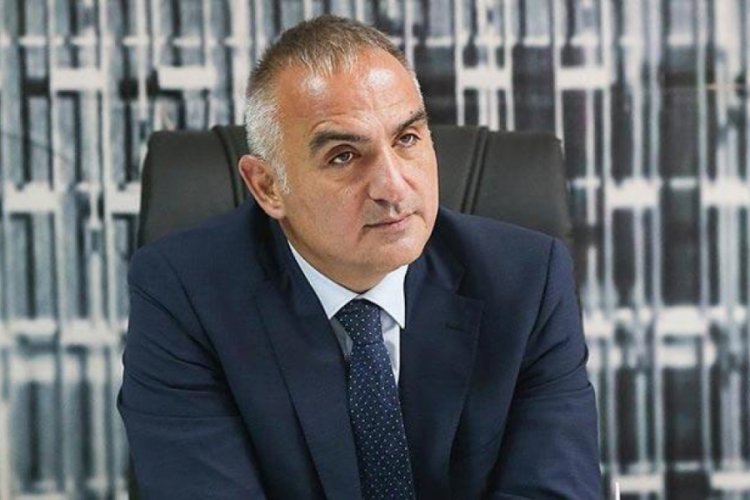Bakan Ersoy: 15 milyon turist sayısını yakalarız