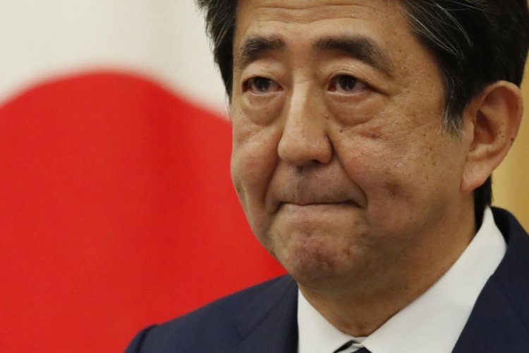 Japonya Başbakanı Abe'den g&ouml;rev s&uuml;resi rekoru
