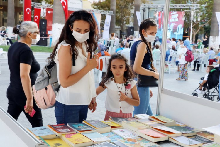 Bursa'da Mudanya Kitap G&uuml;nleri 22 bin 760 okuru ağırladı