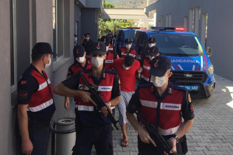Sahilde y&uuml;r&uuml;y&uuml;ş yapan kadına cinsel saldırı ş&uuml;phelisi yakalandı