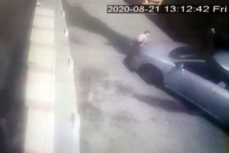 Sokakta oyun oynayan &ccedil;ocuğu otomobil ezdi