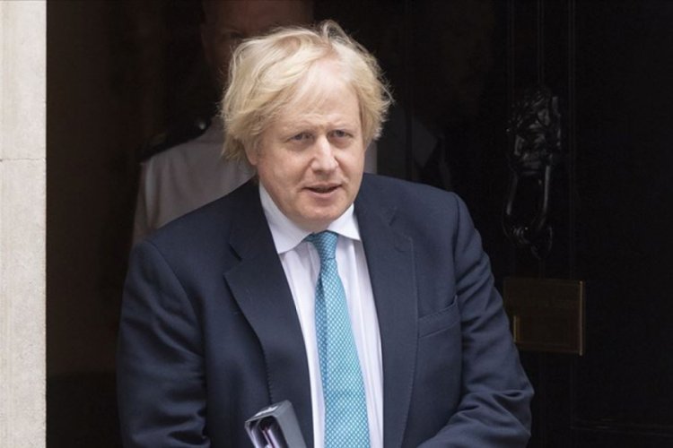 İngiltere Başbakanı Johnson ailelerden '&ccedil;ocuklarını okula g&ouml;ndermelerini' istedi