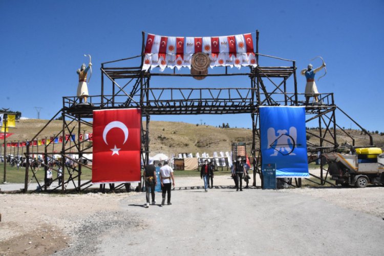Ahlat'taki Cumhurbaşkanlığı &Ccedil;alışma Ofisi a&ccedil;ılışa hazır