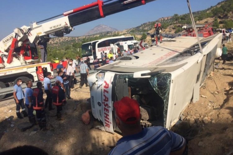 Askerleri taşıyan otob&uuml;s kazasından bir acı haber daha geldi