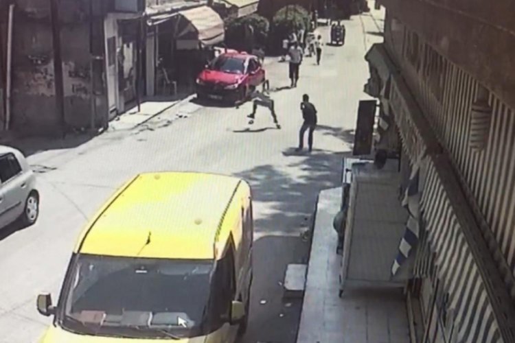 Yol verme kavgası sonrası cinayet anı kamerada!