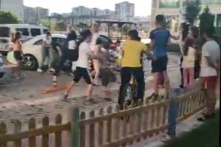 Aileler arasındaki kavgayı polis ayırdı