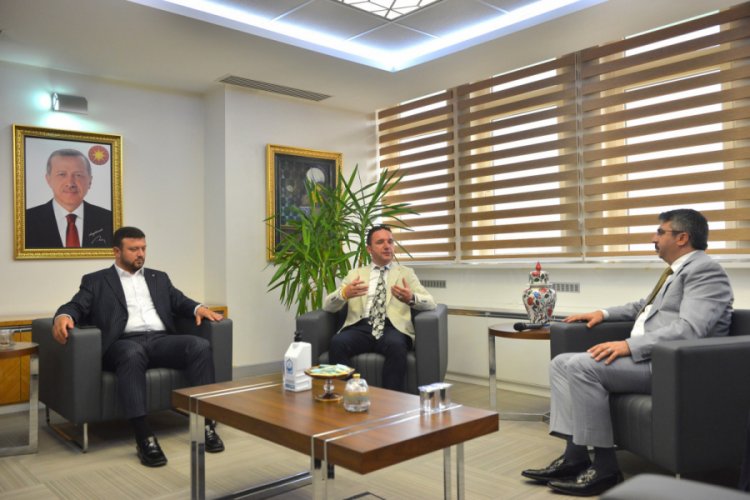 Bursa Yıldırım Belediye Başkanı Yılmaz, &Ouml;d&uuml;n&ccedil;'&uuml; konuk etti