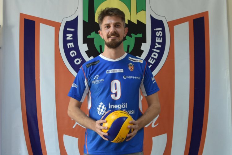 İneg&ouml;l Belediyespor Erkek Voleybol Takımı, Ahmet Arslan'ı transfer etti