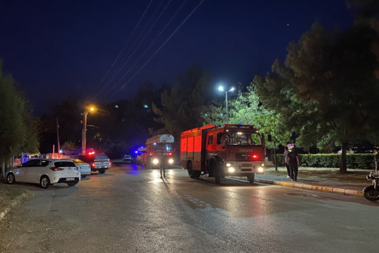 Sapanca G&ouml;l&uuml;'nde korkutan tekne yangını