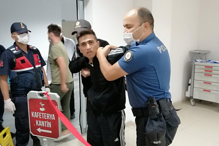 Ayağına savcı isteyen uyuşturucu taciri: Ter&ouml;rist olup bek&ccedil;ilere sıkacaksın