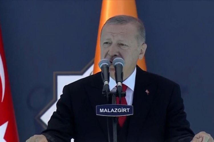 Cumhurbaşkanı Erdoğan, Malazgirt Zaferi kutlama programında konuştu