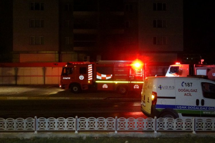 S&uuml;per markette &ccedil;ıkan yangın paniğe neden oldu