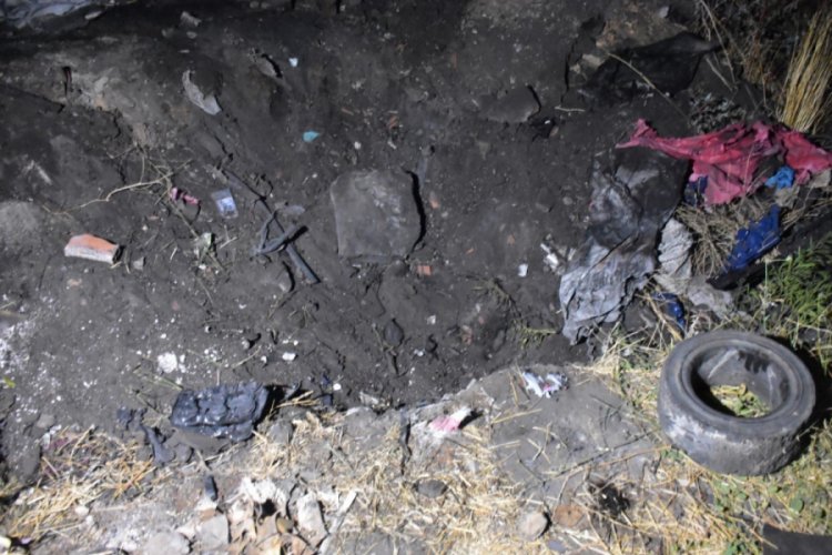 Gen&ccedil; kızın cesedi moloz d&ouml;k&uuml;m alanında g&ouml;m&uuml;l&uuml; halde bulundu