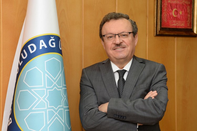 Bursa Uludağ &Uuml;niversitesi Rekt&ouml;r&uuml; Kılavuz'dan yeni &ouml;ğrencilere 'Hoş geldin' mesajı