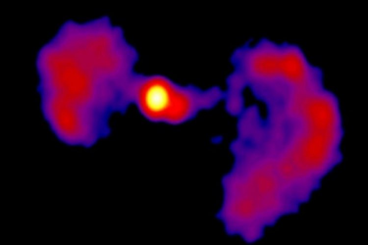 NASA, Star Wars'un uzay aracına benzer bir galaksi keşfetti