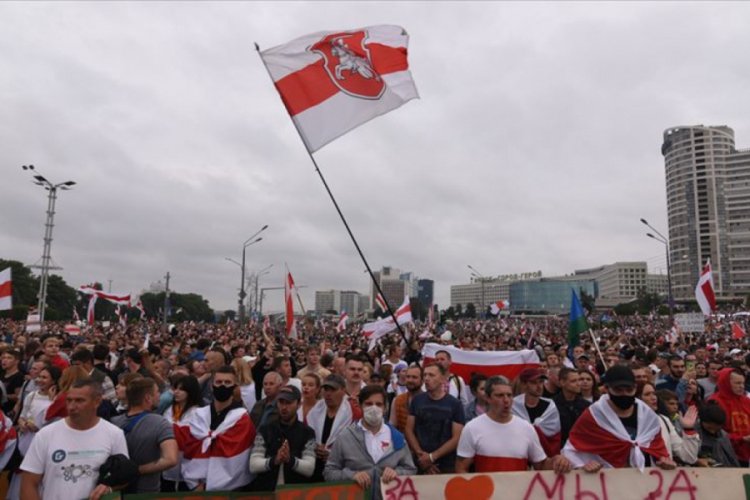 Ukrayna, Belarus ile ilişkileri ge&ccedil;ici olarak askıya aldı
