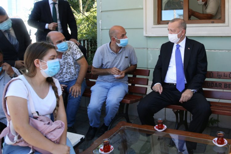 Cumhurbaşkanı Erdoğan taksi durağını ziyaret etti