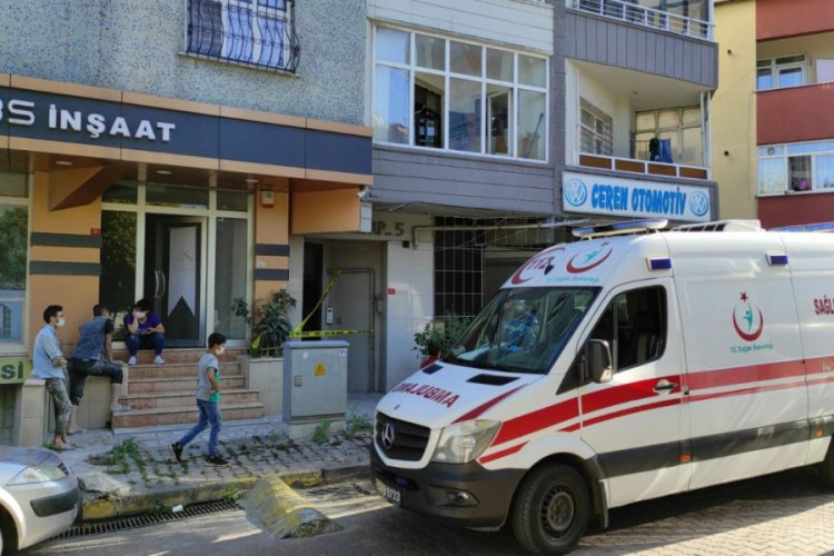 İstanbul'da aynı evde kalan 5 kişi kavga etti