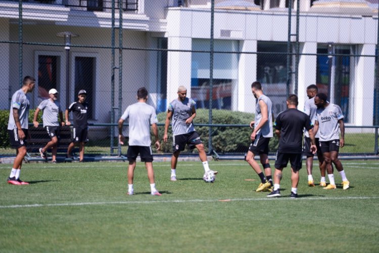 Beşiktaş yeni sezon hazırlıklarını s&uuml;rd&uuml;rd&uuml;