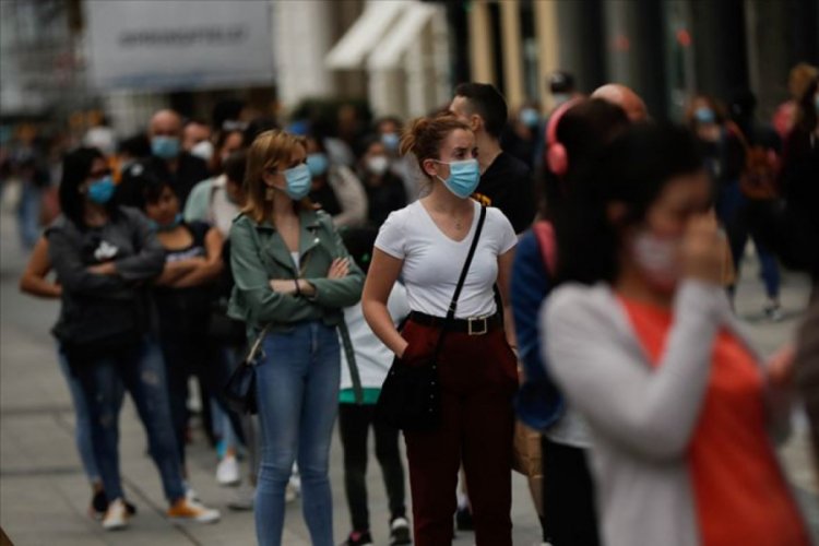 D&uuml;nya genelinde Kovid-19 tespit edilen kişi sayısı 25 milyon 182 bini ge&ccedil;ti