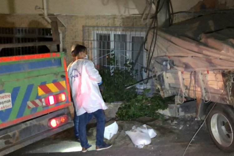 Bursa'da gen&ccedil; kızın feci &ouml;l&uuml;m&uuml;n&uuml;n ardından kamyonet s&uuml;r&uuml;c&uuml;s&uuml; tutuklandı