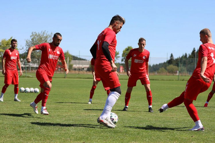 Demir Grup Sivasspor'da forma numaraları belli oldu
