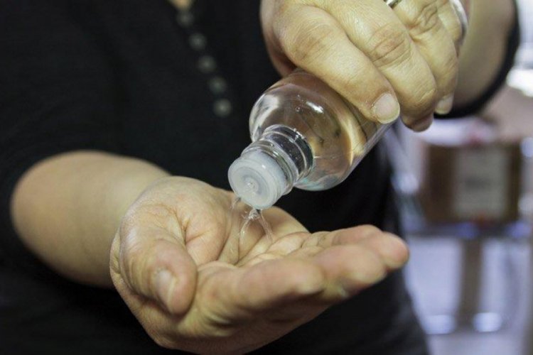 Etil alkolde g&uuml;mr&uuml;k vergisi sıfırlandı