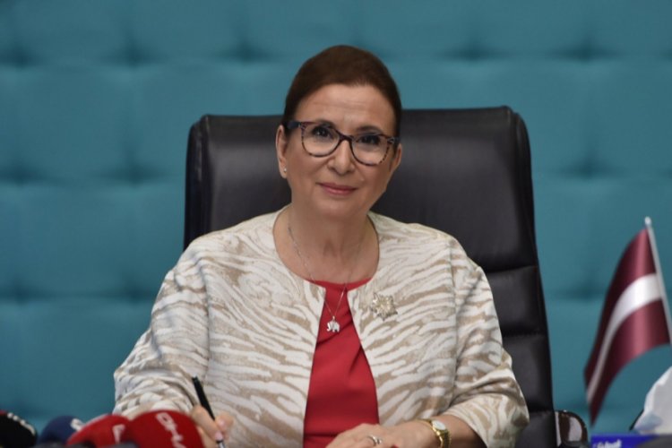 Bakan Pekcan: "Başarılarınız daim olsun kızlar"