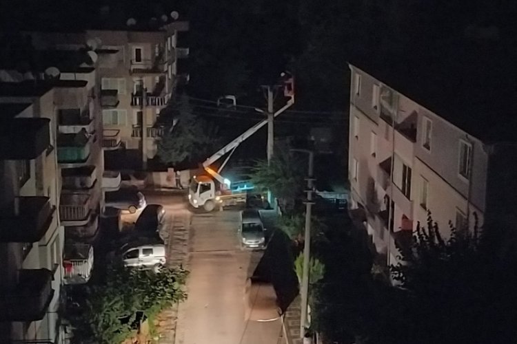 Bursa'da trafo patlaması mahallede panik yarattı