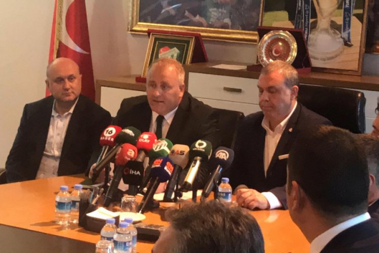 Başkan Kamat, mazbata t&ouml;renini yarına erteledi!
