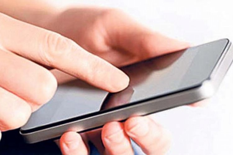 Telefonuna gelen hediye &ccedil;eki mesajına cevap verdi!