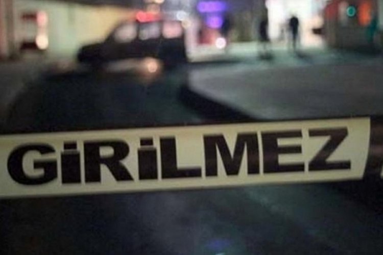 Tartıştığı kocasını bı&ccedil;aklayarak &ouml;ld&uuml;rd&uuml;