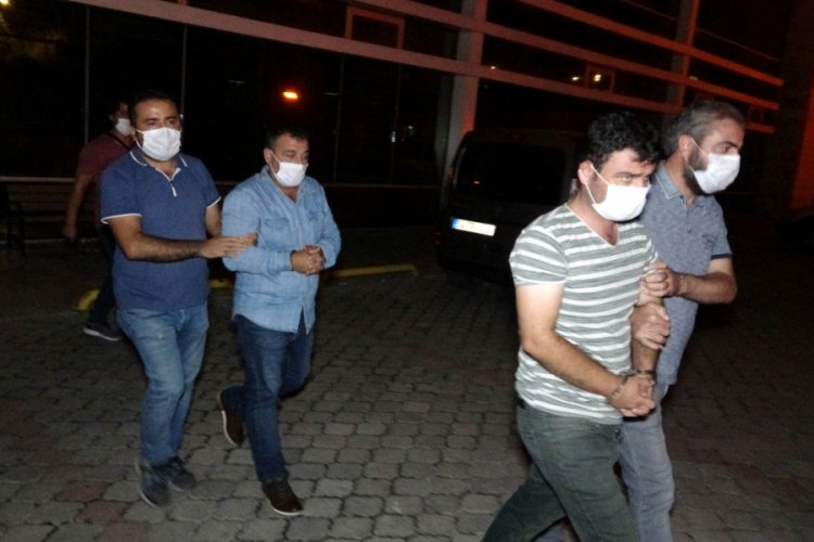 2 kişinin &ouml;ld&uuml;ğ&uuml; olayla ilgili 2 tutuklama