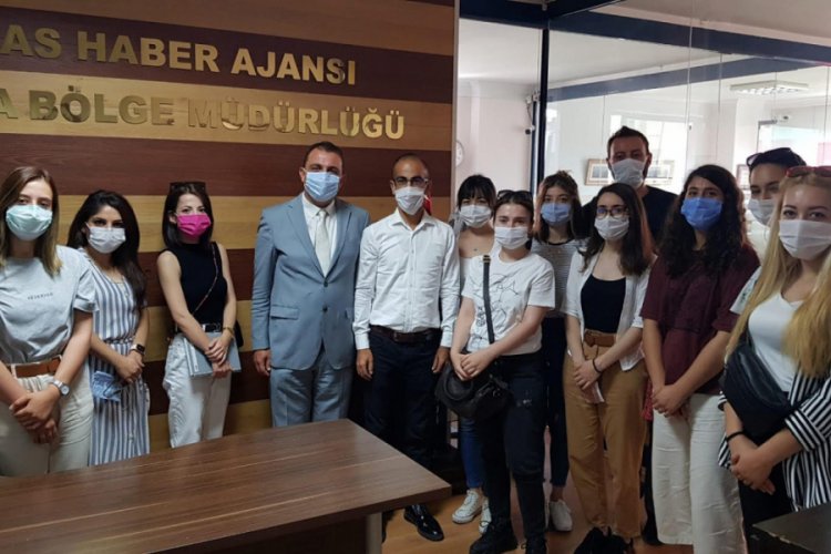 Bursa'da gen&ccedil; gazeteciler sahada eğitim g&ouml;r&uuml;yor