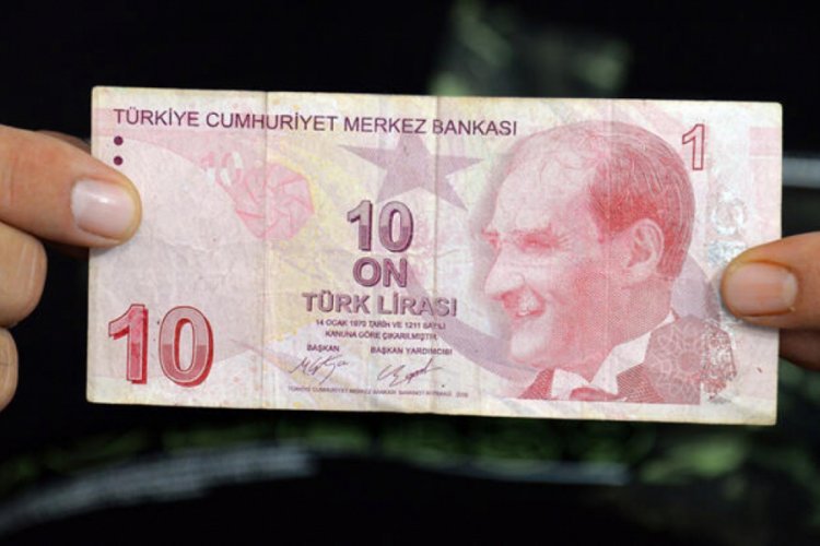 10 lirayı 70 bin liraya satıyor!