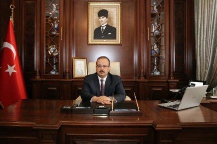 Bursa Valisi Canbolat: Her g&uuml;n basında yer alan olumsuz pandemi g&ouml;r&uuml;nt&uuml;leriyle anılır hale geldik