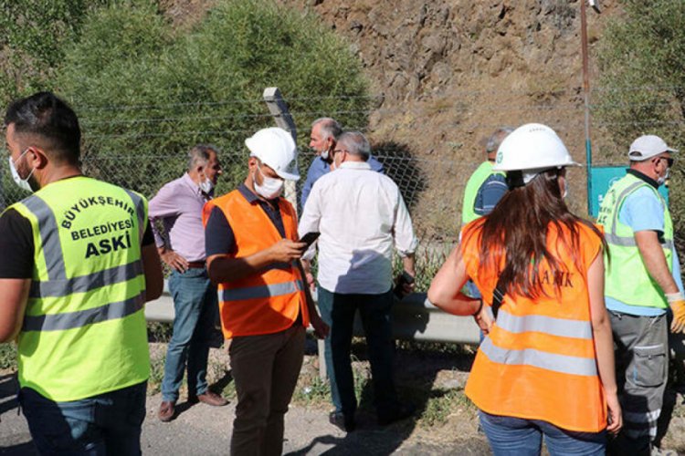 Başkentte i&ccedil;me suyunu besleyen &ccedil;aya 'kimyasal atık' d&ouml;k&uuml;ld&uuml; iddiası