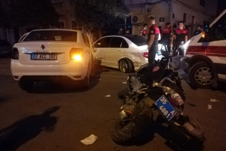Ters y&ouml;nden gelen otomobil dehşet sa&ccedil;tı