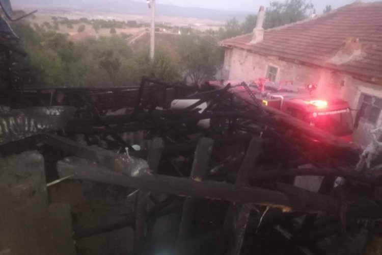 Denizli�de çıkan yangında ev küle döndü Güncel Haberler
