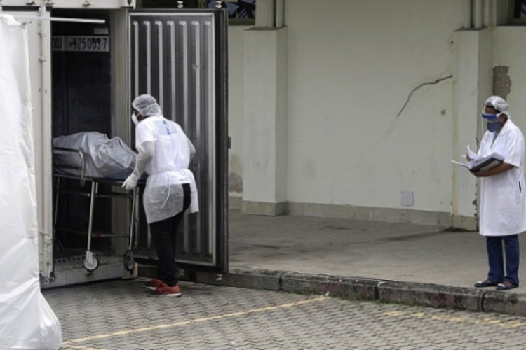 Brezilya'da son 24 saatte Kovid-19 nedeniyle 907 kişi hayatını kaybetti