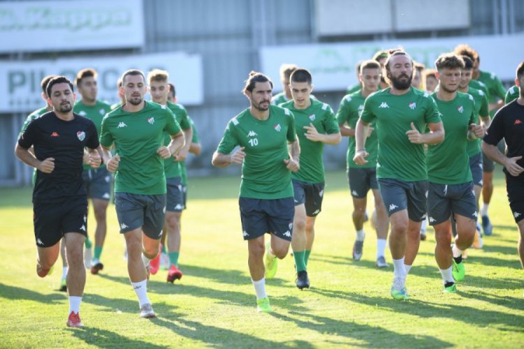 Bursaspor'da tecr&uuml;beliler kilit rol oynayacak