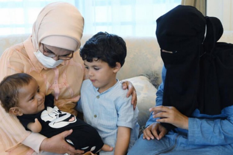 Suriyeli Muhammed bebek, Emine Erdoğan'ın misafiri oldu