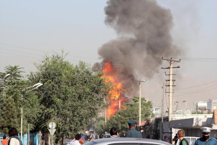 Afganistan Cumhurbaşkanı Yardımcısı Salih'in konvoyuna ...