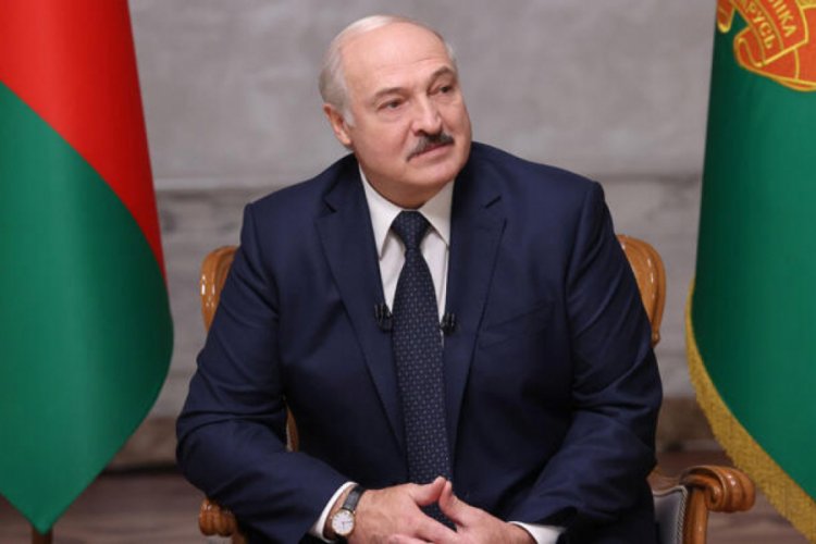 Lukaşenko'dan erken seçim sinyali