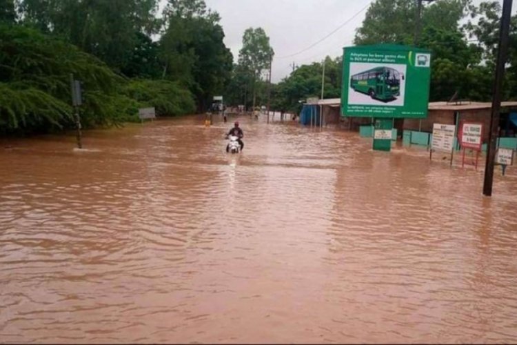 Burkina Faso'da sel: 13 &ouml;l&uuml;, 19 yaralı