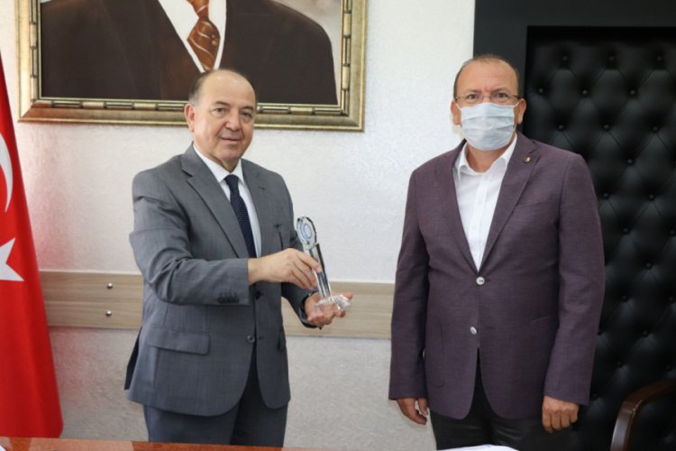 Bursa Ticaret Borsası'ından Uludağ &Uuml;niversitesi Tıp Fak&uuml;ltesi Hastanesi'ne ziyaret