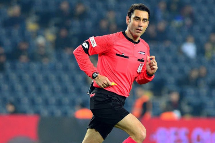 Bursaspor-Adana Demirspor ma&ccedil;ının hakemi belli oldu